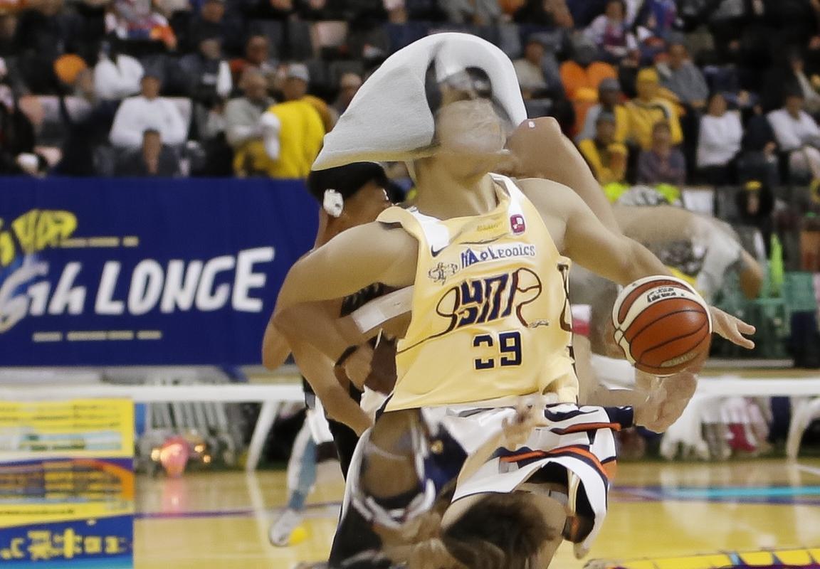 北卡杜克巅峰对决：NCAA篮球赛事幕后解析及直播指南